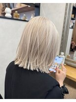 サンドレオ 新宿店(sand Leo) ホワイトベージュ