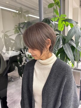 ジービージー(GBG) くびれショートボブ40代50代グレイカラー白髪染め白髪ぼかし