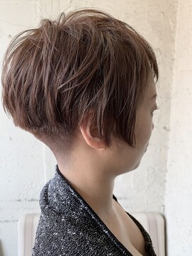 ペネロープ(Penelope) 【新宿ペネロープ】刈り上げショート×イルミナカラー 担当 RYO