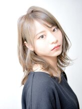 豊富な知識と経験で幅広い年齢層から支持される＊こだわりの上質カラー