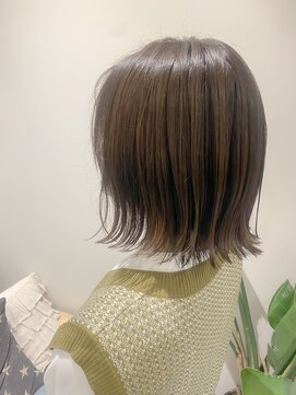 ロンド ブランシュ 錦糸町北口(Lond blanche) 【畠中ケント】似合わせカットアースカラー透ける外ハネボブ