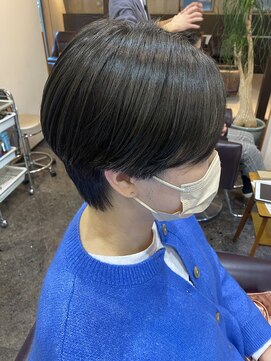 タバ ヘアー トウアン(taba hair touan) ブルーブラック　ハンサムショート