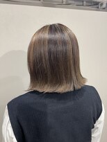 ウィーク 梅田(UiiC)&nbsp;★イメチェン大人可愛いハイライト外ハネボブ uiic 中沢恵理