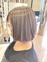 レッド(ReD)&nbsp;ミルクティー　グレージュ　白髪ぼかし　脱白髪染め　ハイライト