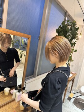 シェリー(Che'ri) 人気ハイトーンショート/２０代３０代４０代/ベージュ/フジモト