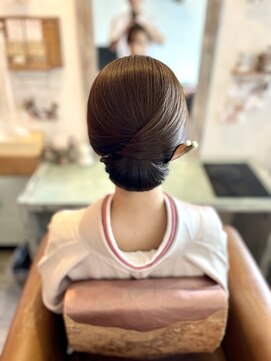 タクミ(Takumi) 和装タイトシニヨン