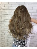 ツヤグラデーションベージュケアブリーチハイトーンミディアム