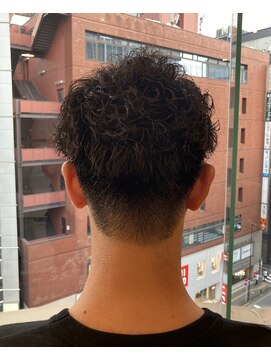 アロマ ヘアー ルーム 新宿店(AROMA hair room) プードルパーマ×刈り上げ×ツーブロック