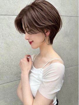ロンド アンブル 四条烏丸(Lond ambre) 気負わない雰囲気と色気が共存する大人美人ショート