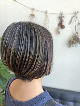 ウルスヘアー(ulus hair) ハイライトボブ