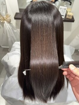 【髪質改善トリートメント/潤い補給で手触りが変わる】しっとり滑らか&光沢UPで思わず触れたくなる艶髪に♪