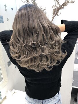 ラピス 池袋(Lapis) 【Lapis／池袋】ダークグレー・グラデーション