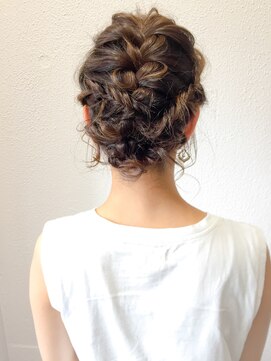 ビレントル(BRENTL) ふんわりフィッシュボーンアレンジ