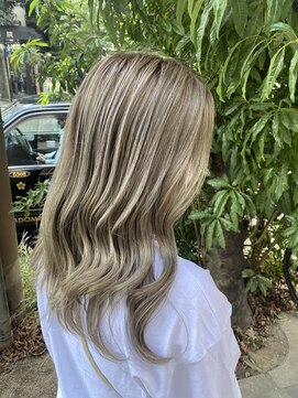 ココット 京橋店(cocotte) ホワイトベージュ