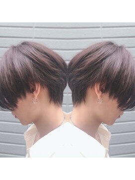 アンフィ ヘアー(Amphi hair) センターパート