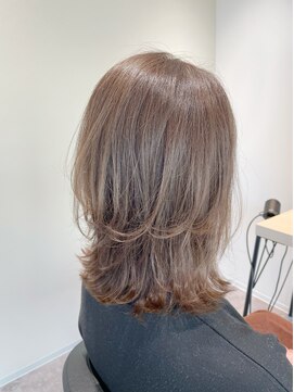 ストフ(stof) レイヤーカット/ミディアムレイヤー/デジタルパーマ/酸性パーマ