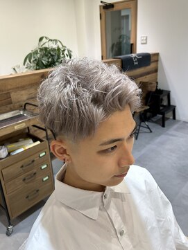 カルゥグラッシー(KALOU glassi) メンズ ホワイトシルバー