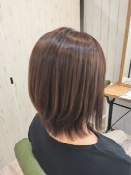 トコシエ(tococie by Bee-ms) ナチュラル外ハネヘアー