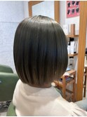 切りっぱなしボブ×オリーブグレージュ【JOY DUCE_野中】.
