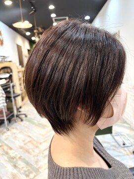 リノナ(Linona) ロングショートワンカールパーマカーキグレージュ前髪錦糸町