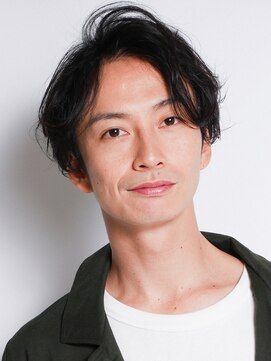 トゥルートラスト オムオム 甲府和戸(True Trust HOMME HOMME) メンズ 爽やかアップバングショート ポイントパーマ ビジネス◎