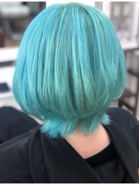 シャルティア(SHALLTIA) ハイトーン/個性的/派手髪/クラゲヘアカット/スカイブルーカラー