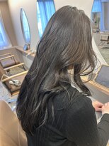 ユッカ 梅田(YUCCA)&nbsp;【 YUCCA 】大人可愛い20代30代40代ロング/グレージュ