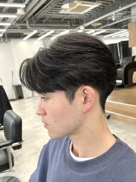 ラヴィズムバイフィフス(LUVISM by fifth) ニュアンスパーマフェザーパーマ毛流れセンターパート新潟