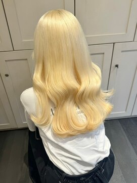 ベレーザ 川越(Beleza) 8903シルバーホワイトアッシュセミロングレイヤーワンホンヘア