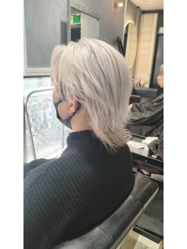 ラフィット 下大利店(lafit) ホワイトウルフ