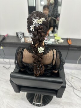 ロズクリア(Roz clear) 2束の編みおろしヘアセット