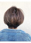 ショートボブ