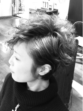 ヘアールーム ラバ(Hair room LABA) モヒカンスタイル