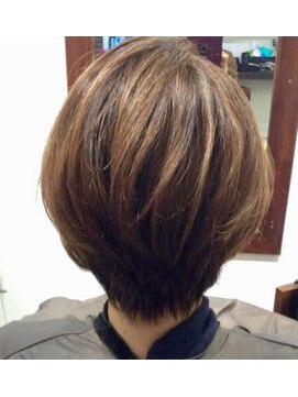 アイルフィルダウス(airfirdaus) ショートボブ