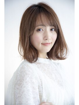 ビューティーアンドケアカロン(Beauty and Care CALON) レディブランジュに洗練ナチュラルロブヘア