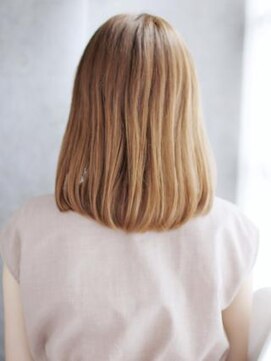 ヘアメイク ナル(hair make nalu) ハイトーンナチュラルストレートスタイル