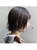 地毛風カラー × 赤味ひかえめグレー × ヘルシーなワンレンボブ