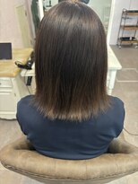 クロノス(KURONOSU)&nbsp;切りっぱなしボブ/グレージュベージュ