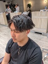 コワファーストナガサキシャンプーボーイ(COIFF1RST NAGASAKI SHAMPOO BOY)&nbsp;ショートセンターパート×ソフトツイストスパイラルパーマ