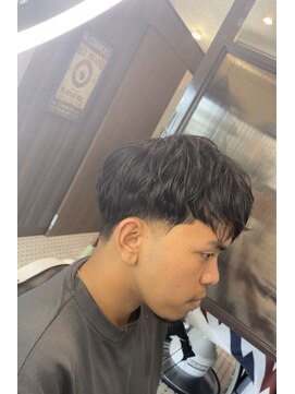 バーバーショップ ライズ(Barber Shop RAIzE) テーパーフェード