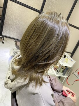 あお へあさろん オリーブベージュ/エメラルドカラー