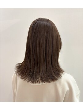 シア 新越谷店(SHEER) 外はねミディアム×透け感クールブラウン