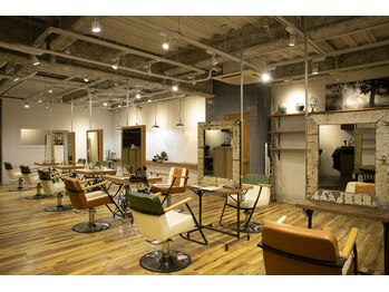 ursus by HEADLIGHT 新潟万代店【アーサス バイ ヘッドライト】