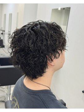 ブライト(BRIGHT) センターパートウルフスパイラルパーマ