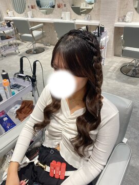 ベルグロー(BELLEGROW) 編みたらしヘア/サイドアレンジ/イベントヘア