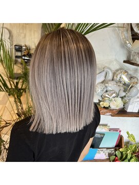 エン(en) シャドールーツ