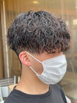 エルマーク 大宮(L-MARK)&nbsp;波巻きパーマ/スパイラルパーマ/メンズ/眉毛/短髪/サーフカール