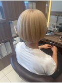 ミルクティーブロンドボブ