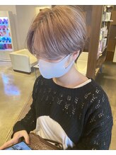 えぃじぇんぬヘア(Hair) ハンサムショートミルクティー