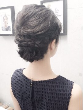 リヴ 目黒(riv.) メルティカラー/マッシュ/くびれヘア/着物[目黒駅]